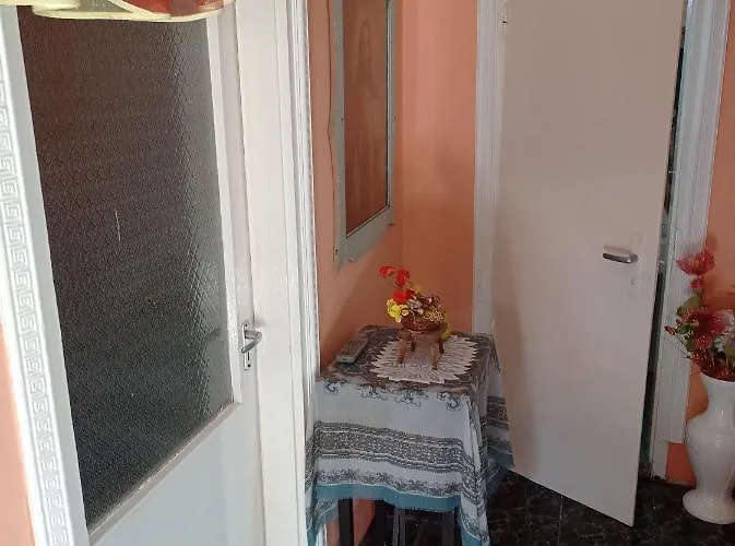 Olga Vendeghaz Abádszalók
